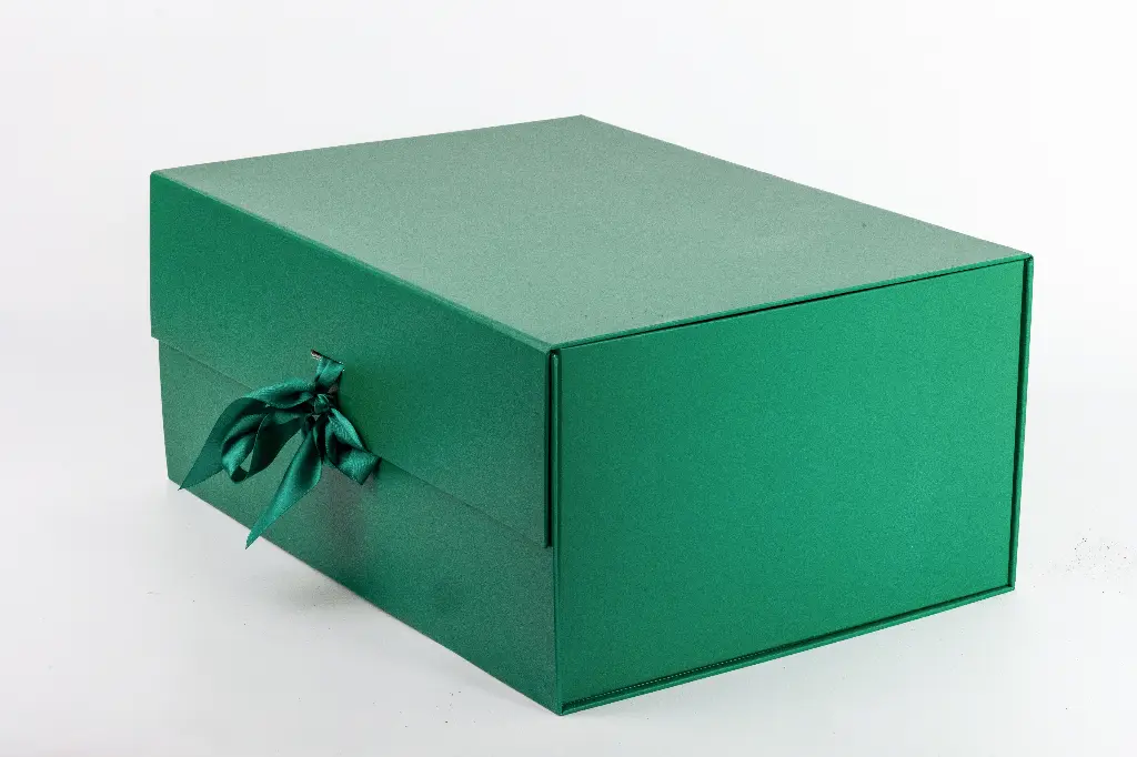 Caja verde navideña